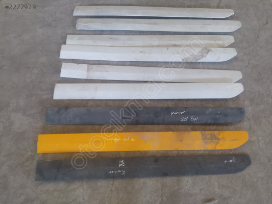 2014 2020 Ford courier sol ön kapı çıtası