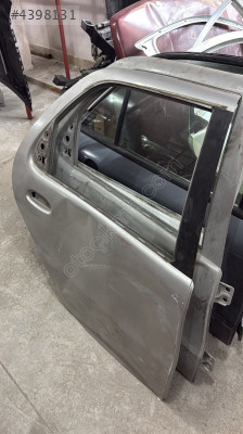 FİAT PALİO ÇIKMA ORJİNAL SAĞ ARKA KAPI BD1