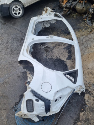 FORD FİESTA 2009 sonrası sol pervaz ( sol maşbiyel ve yan duvar )