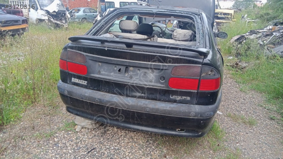 Laguna 1 bagaj kapağı boş çıkma