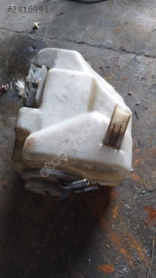 Mercedes w210 cam suyu deposu orjinal çıkma