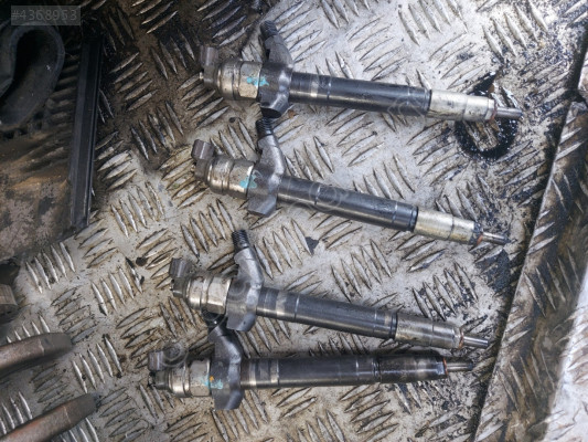 FORD TRANSİT JOURNEY ÇIKMA ENJEKTÖR SETİ