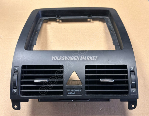 VW TOURAN 03-06 KALORİFER HAVA KANALI ORTA 1T1819728C 3X1