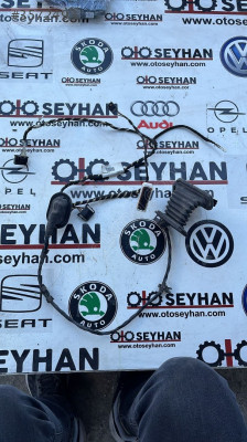 5K4971694 golf 6 sağ arka kapı tesisatı