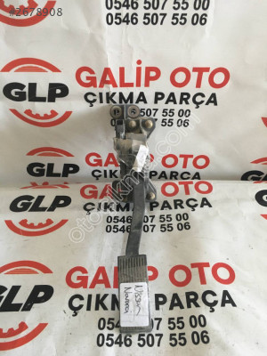 Nissan Navara Gaz Pedalı Hatasız Orjinal Çıkma