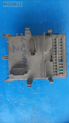 Laguna 2 sigorta tablası