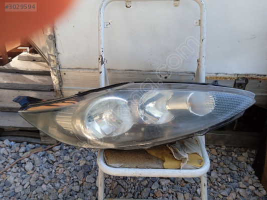 FORD FİESTA SOL FAR