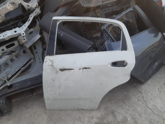 Fiat Punto sol arka kapı çıkma orjinal