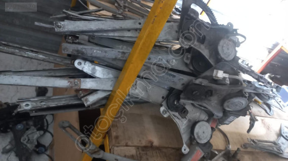 CHEVROLET AVEO SOL ÖN CAM KRİKOSU.OTO ERKAN ÜNYE