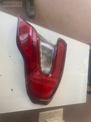 Fiat Egea sağ arka stop çıkma