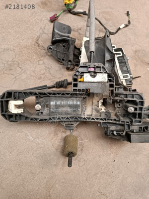A2042600834 W204 Mercedes sağ ön kapı kolu mekanizması