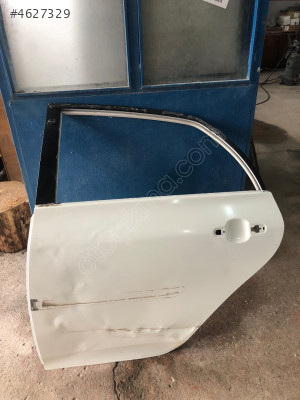 TOYOTA COROLLA SOL ARKA KAPI