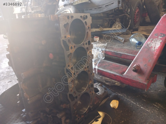 Ford Transit V184 Sıfır Yarım Motor