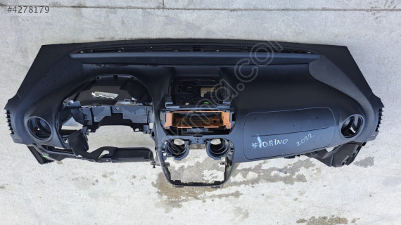 fiat fiorino 2022 çıkma orjinal boş göğüs/torpido (son fiyat)