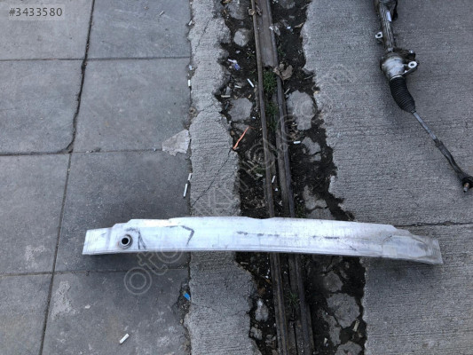 MERCEDES A W176 B W246 CLA W117 ÖN TAMPON DEMİRİ 2466201834