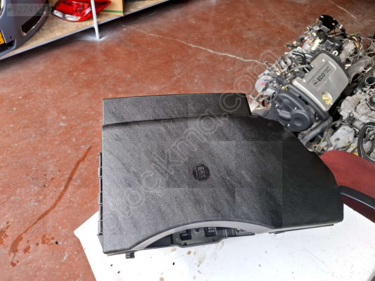 VECTRA C ALT ÜST AKÜ MUHAFAZA KABI 09180777 24438485