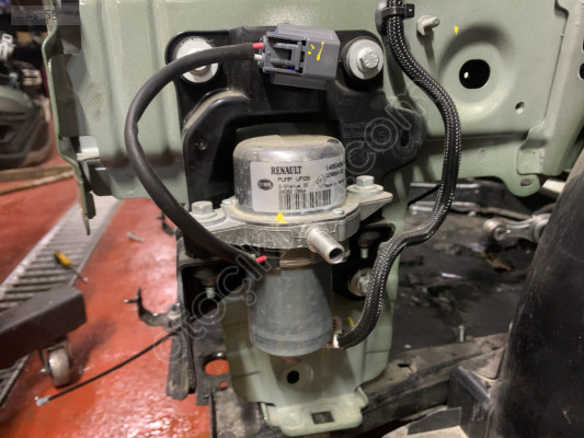 146504994R DACİA SANDERO 3 TALİANT FREN VAKUM POMPASI ORJ SÖKME