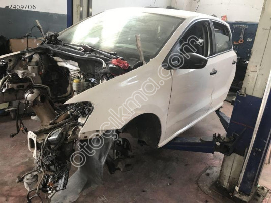 VOLKSWAGEN POLO 2011 2017 ÇAMURLUK ÖN SOL SÖKME 6R0821105