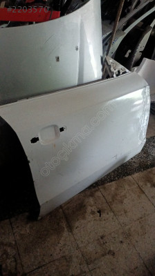 Audi A5 sağ ön kapl