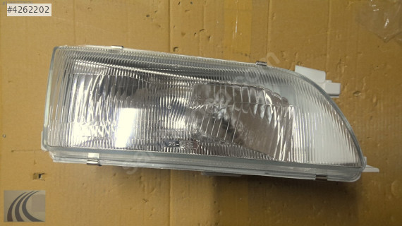 TOYOTA COROLLA 1995 YENİ YAN SANAYİ SAĞ FAR