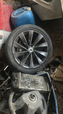 PASSAT CC ÇELİK JANT 3 ADET VAR