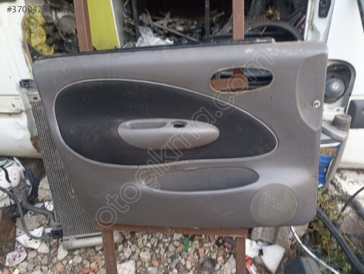 Ford Fiesta kapı döşemesi