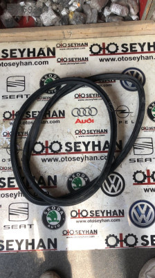 13189019 Opel Corsa D arka sol kapı toz lastiği