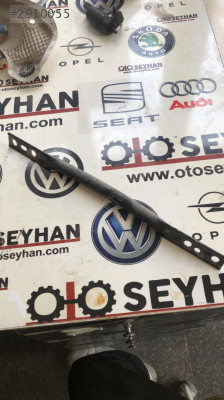 5Q0802128 Seat Leon 2015 arka tünel destek demiri