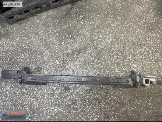 AUDİ A3 HB ÖN TAMPON DARBE EMİCİ KÖPÜK ORİJİNAL 13-16 8V3807550