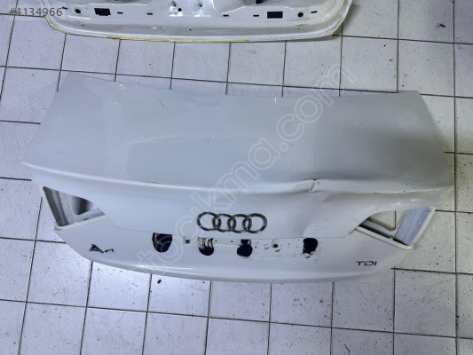 Audi A4 Bagaj Kapağı 2009-2015