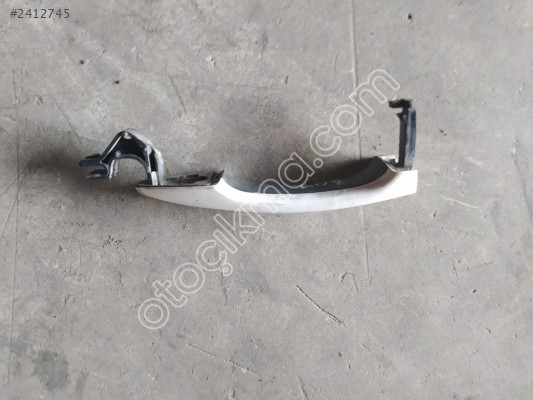 Peugeot 301sağ  ön kapı kolu 9686896577
