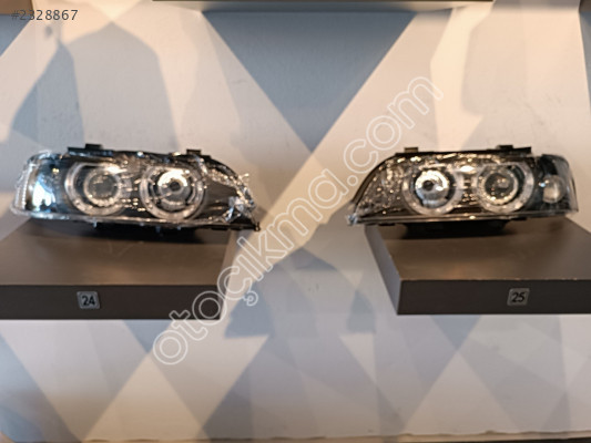 BMW E39 SAĞ FAR XENON İÇİ SİYAH BEYAZ SİNYAL 2001 2003 63126