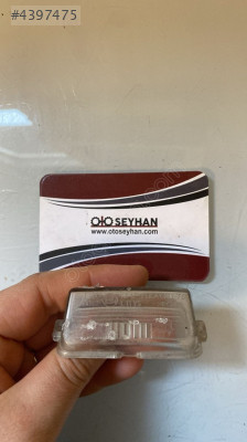 toyota yaris 2012 plaka lambası camı