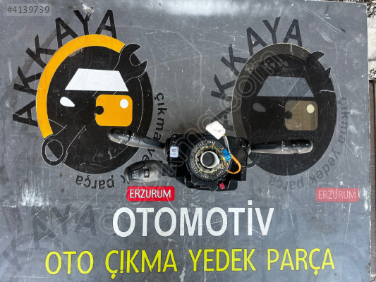98081769ZD Peugeot 2008 Far Silgi Kumanda Kolu Orjinal Çıkma