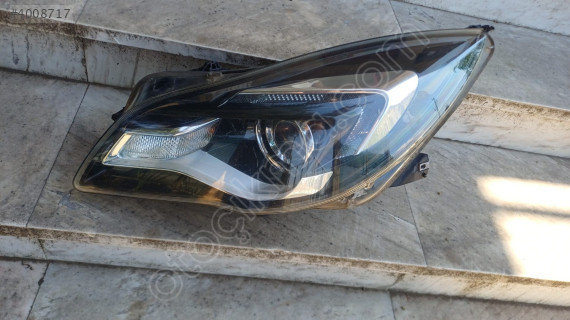 Opel Insignia a çıkma orijinal hatasız Halojen sol far