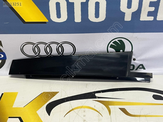 MERCEDES C220-C200-C180 W204 SAĞ ARKA KAPI BANDI