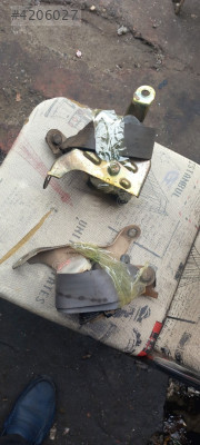 Mazda 626 arka emniyet kemeri