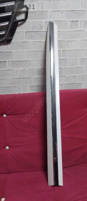 3G8853970B orj 17-22 vw arteon sağ ön kapı bandı