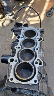 Honda Civic  Vtec Yarım Motor