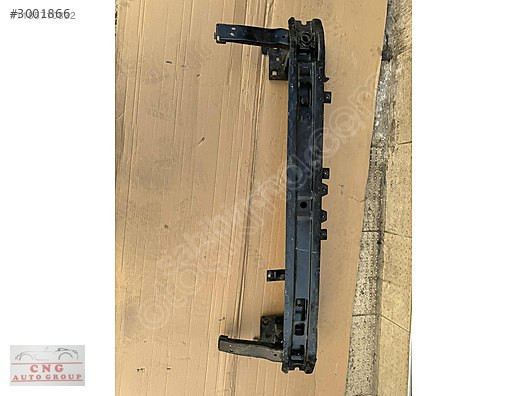 Volkswagen passat b8 ön tampon demiri
