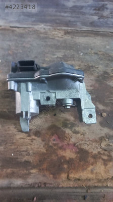 Renault trafic captur sigorta kutusu