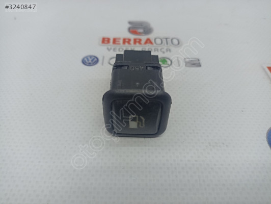 03B959833A SEAT SKODA DEPO KAPAĞI DÜĞMESİ