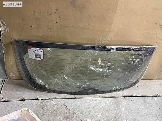 NISSAN JUKE ARKA BAGAJ CAMI