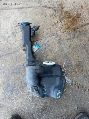 2012 E 35 cam suyu bıdonu