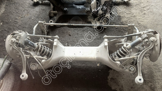 PEUGEOT 508 C5 ARKA TOSİYON TRAVERS TAŞIYICI TABLA KOMPLE
