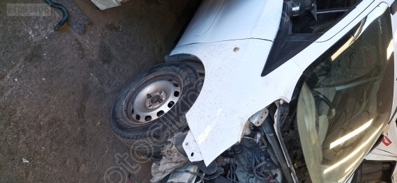 Ford Tourneo Couier Sağ Ön Camurluk Cikma Orjinal