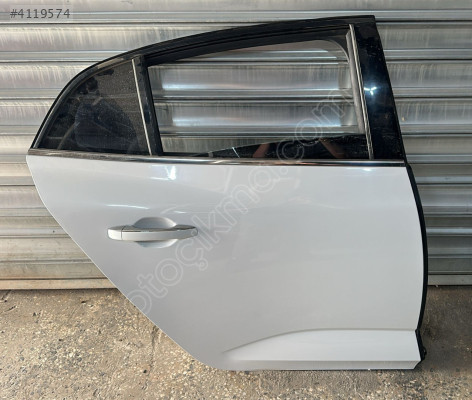 2015-2025 RENAULT MEGANE 4 SAĞ ARKA KAPI ORJ ÇIKMA
