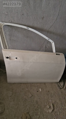 AUDI A3 SEDAN SAĞ ÖN KAPI HATASIZ ORİJİNAL