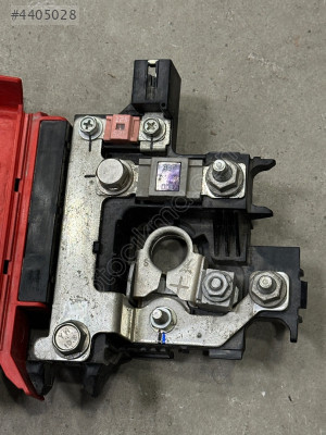 2016-2022 FORD RANGER AKÜ KUTUP SİGORTASI GB3T-14A094-BB