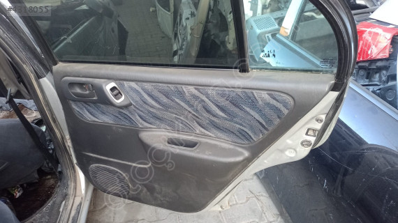 toyota carina sağ arka kapı döşemesi